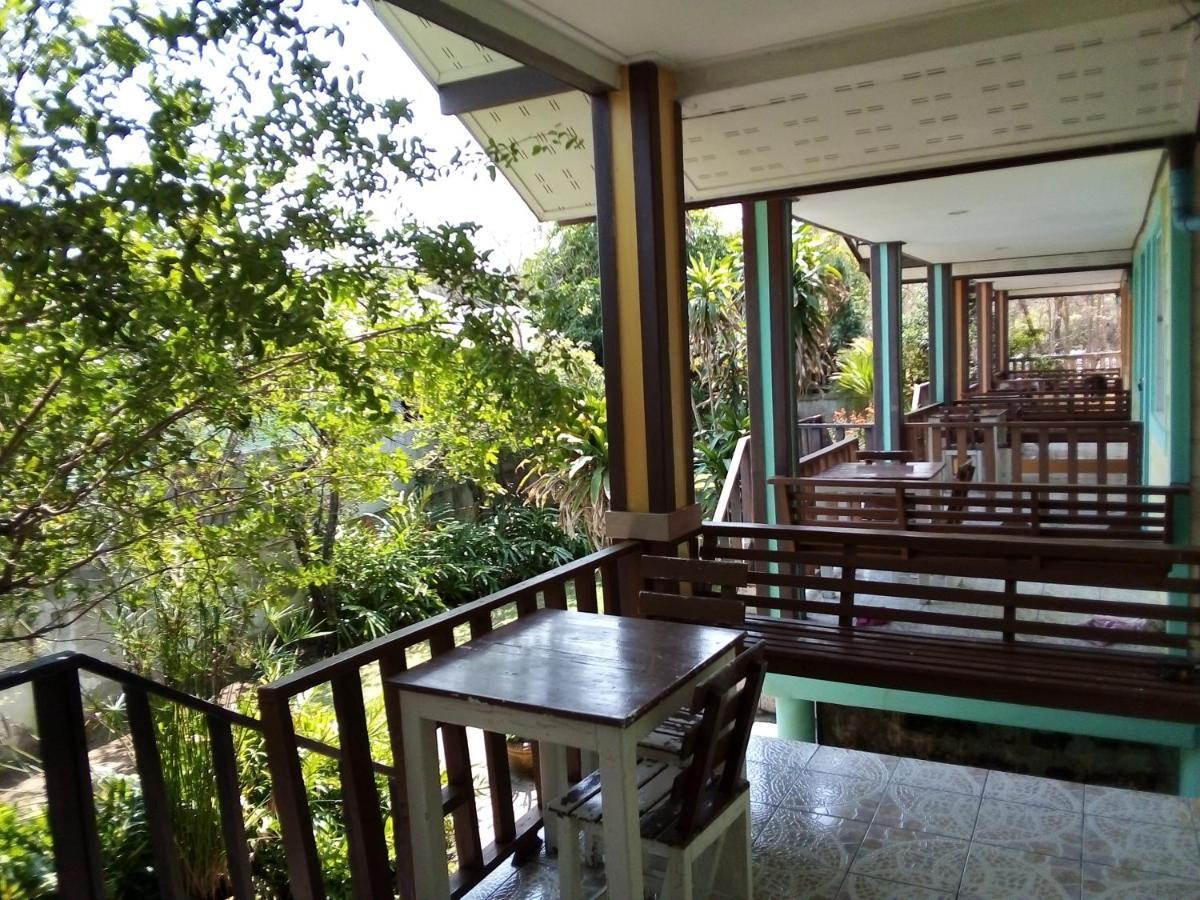 Kanchanaporn Resort Ko Lan Exterior photo